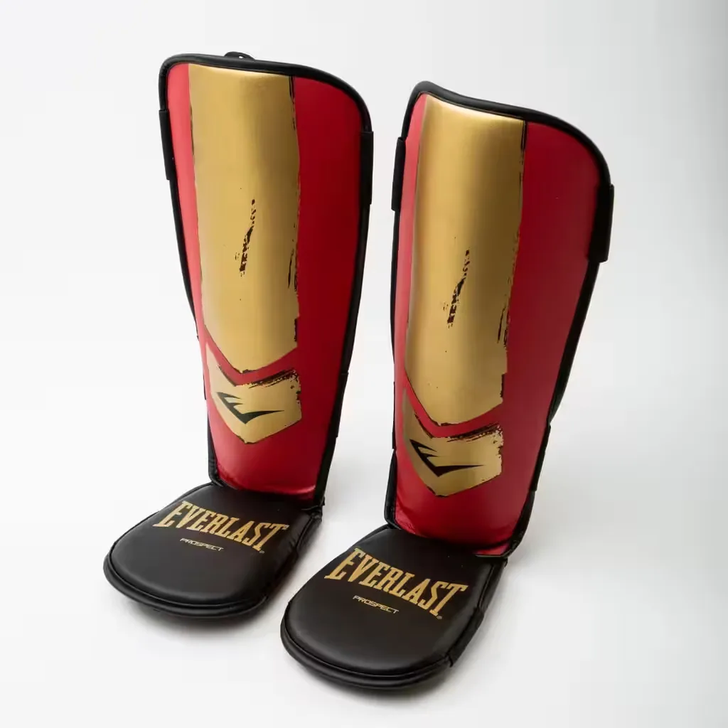 Dziecięce ochraniacze piszczeli Everlast Prospect Youth w czerwono-złotej wersji